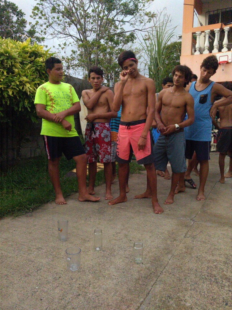 Get the coin into the jar, and then translate a Spanish word into English! 