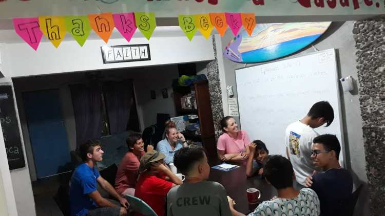 44712477_2110008292592721_6804471753104949248_n